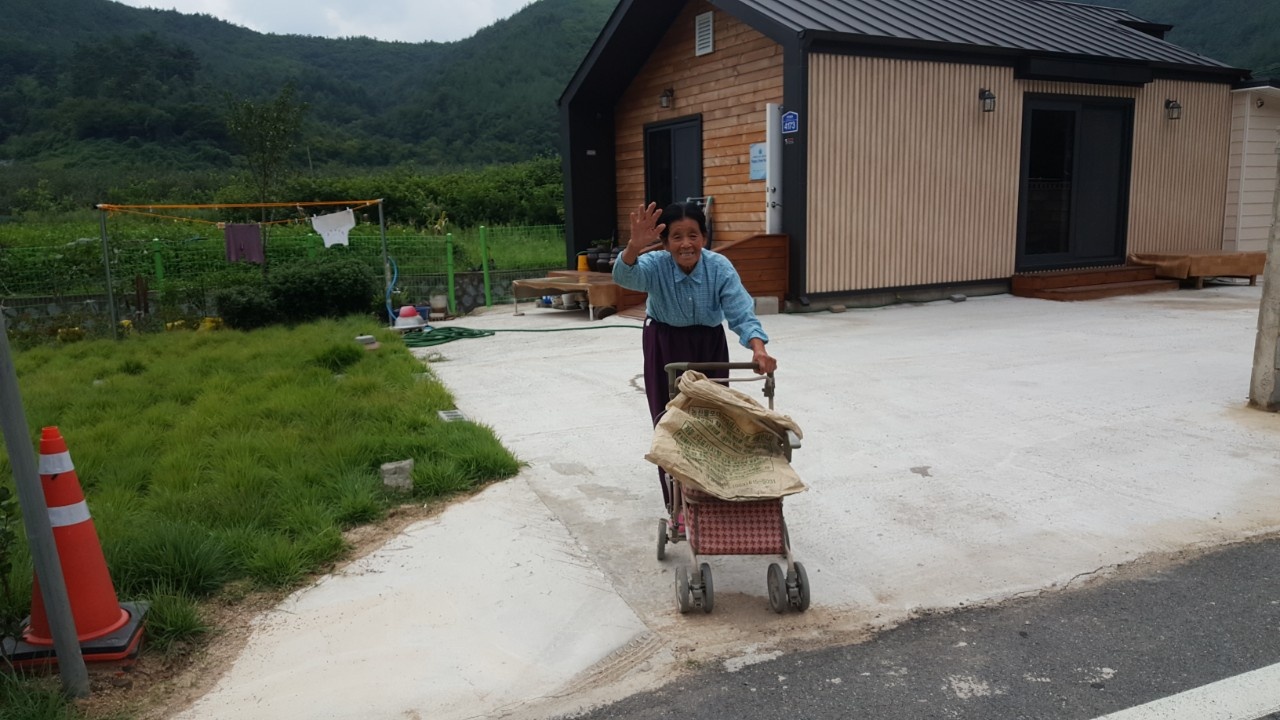 2020.9.28. 할머니의 배웅 ⓒ포항여성회