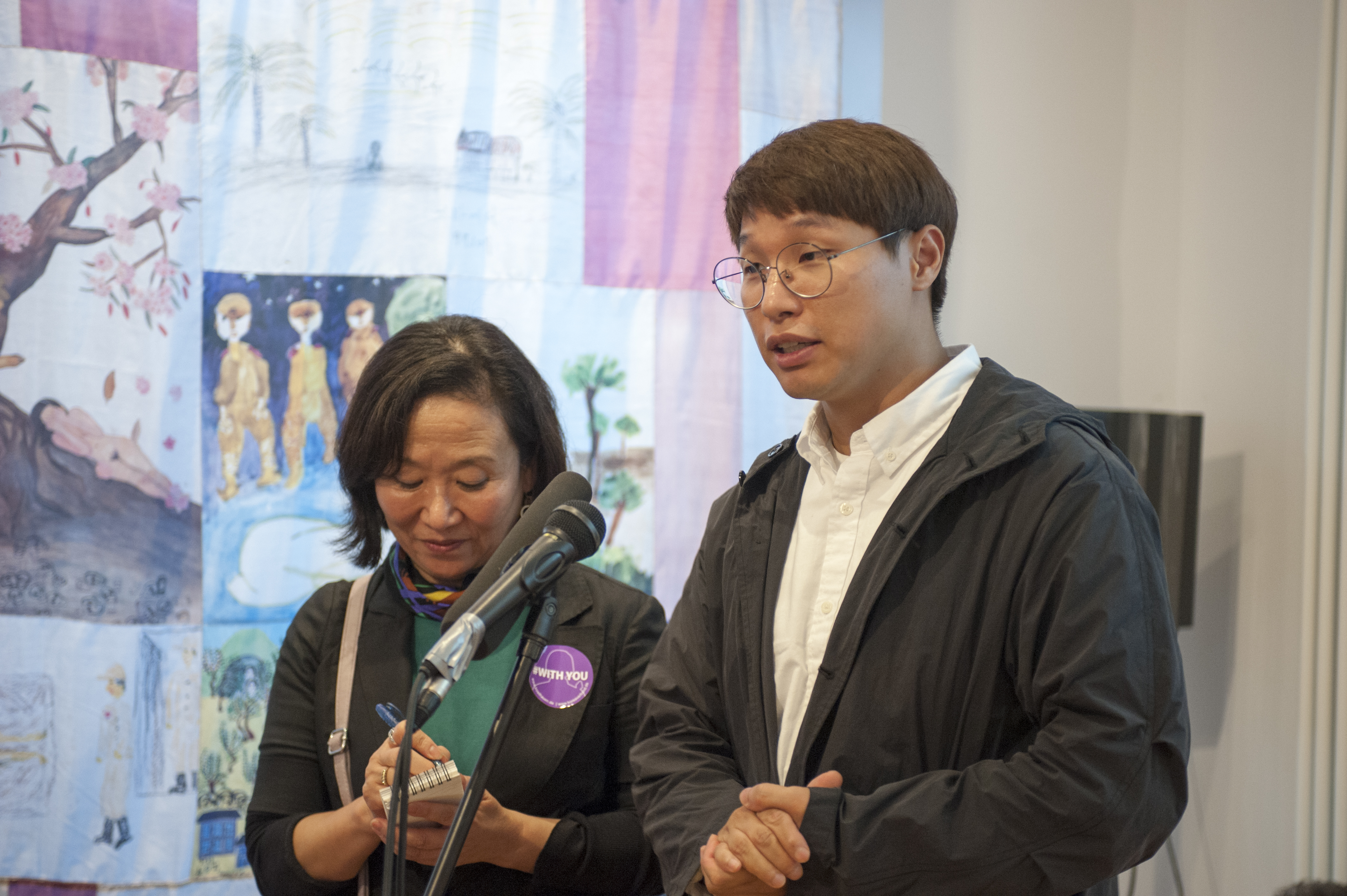 Kim Dae-wol, Head Curator of the House of Sharing (오른쪽, 김대월 제공)