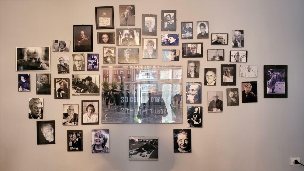 One side wall of the Women in Black Belgrade office ⓒ RIMSS