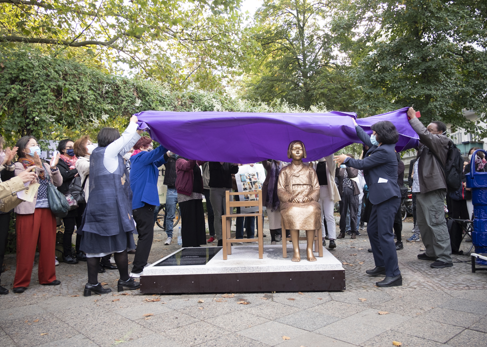 Unveiling ceremony of the Berlin Statue of Peace (September 28, 2022) ⓒDong-Ha Choe ⓒKorea Verband