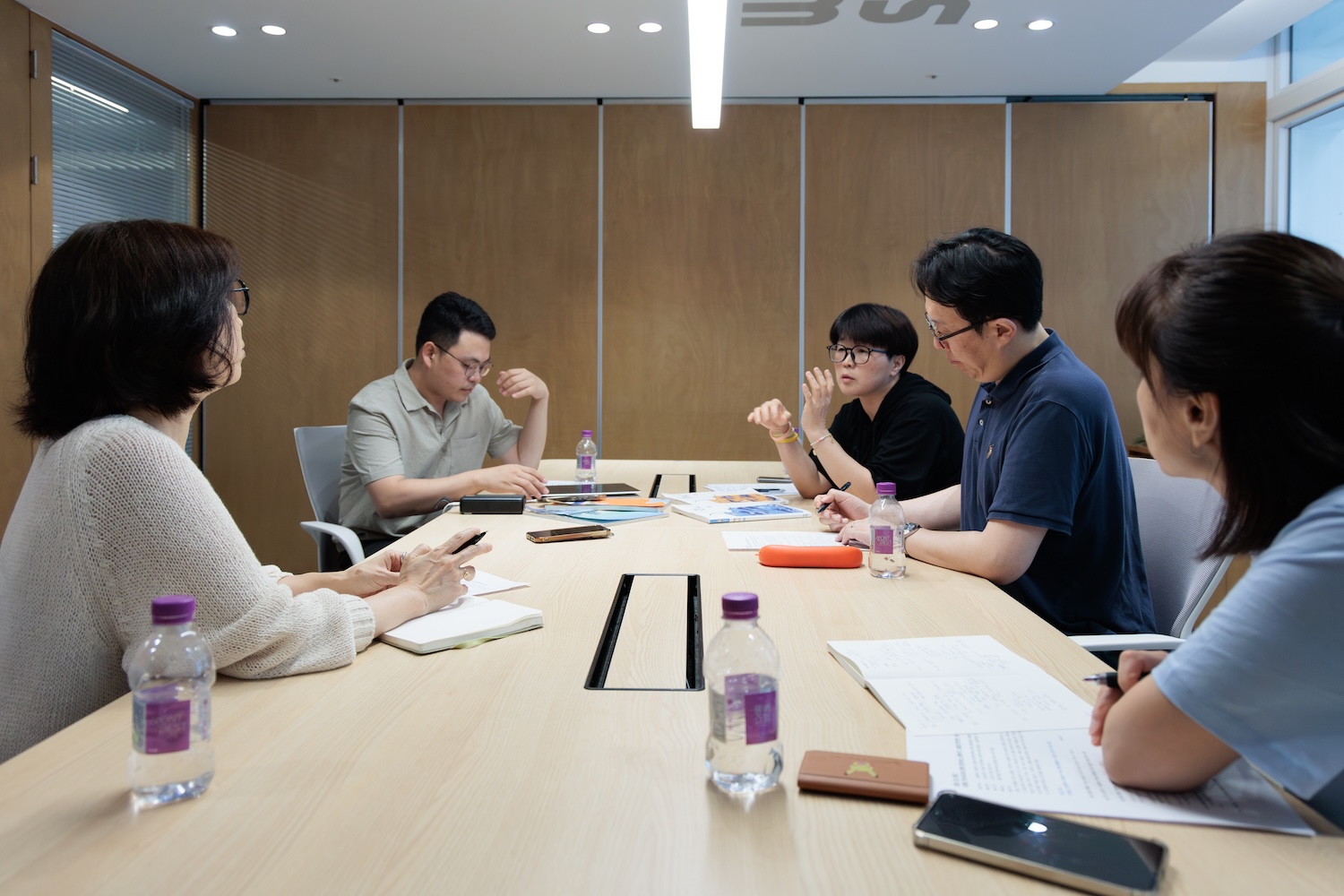 [사진 1] 정면으로 보이는 인물 왼쪽부터 문순창, 송은하, 배성호 ⓒpopcon