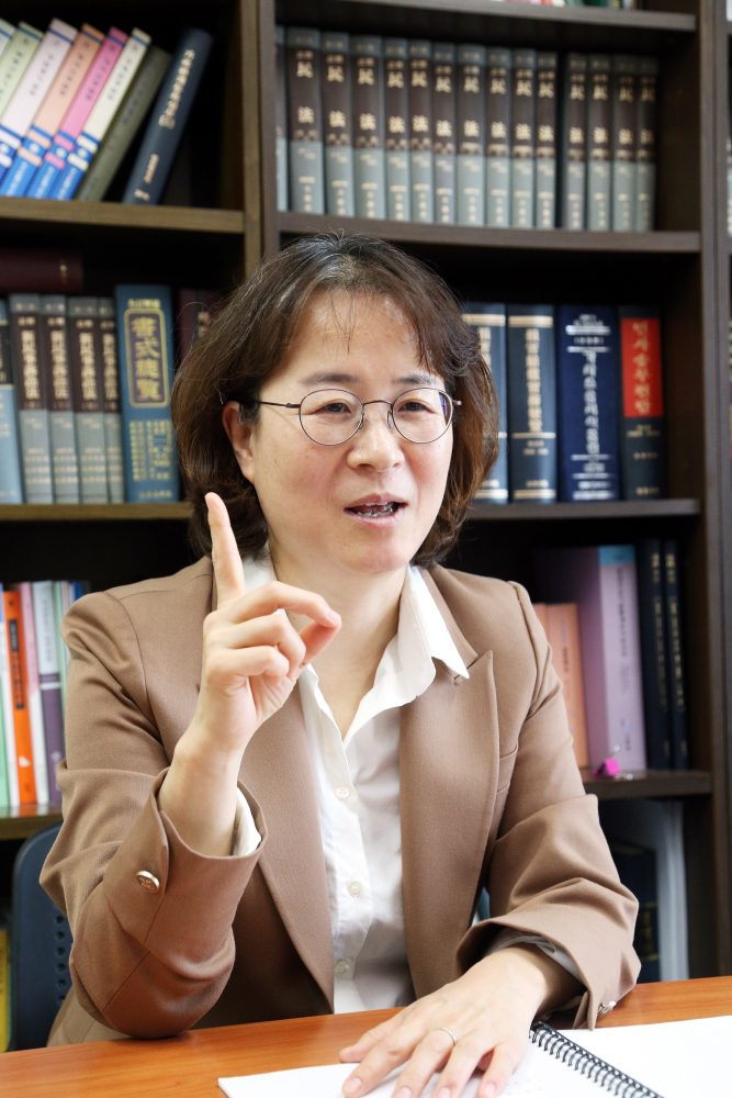 [사진 4] 이상희 변호사