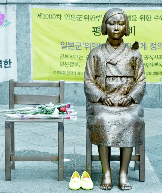 [Image 6] Statue of Peace, known more commonly as the “Comfort Woman” Statue (Image Source: Hankyoreh Newspaper)