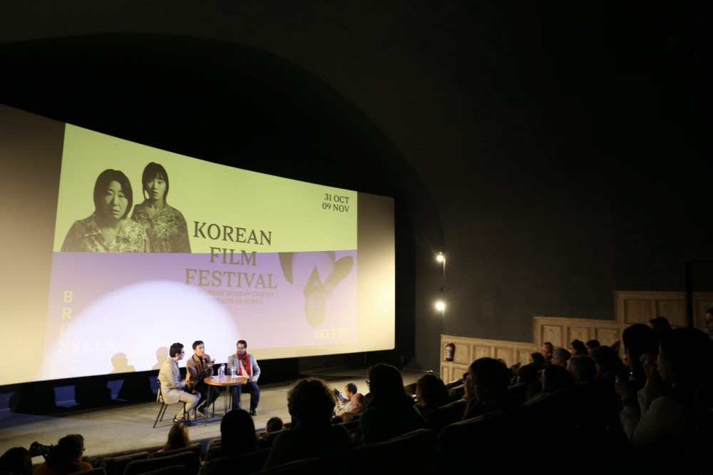 2019년 11월, 제7회 브뤼셀한국영화제에 초청되어 상영되었다. 약 150여 명의 관객들이 영화를 감상하고 김복동의 삶의 의미에 공감해 주었다. (사진 제공: 송원근)